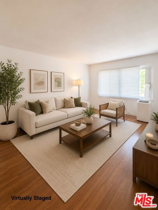 Residential Lease in Valley Village 3