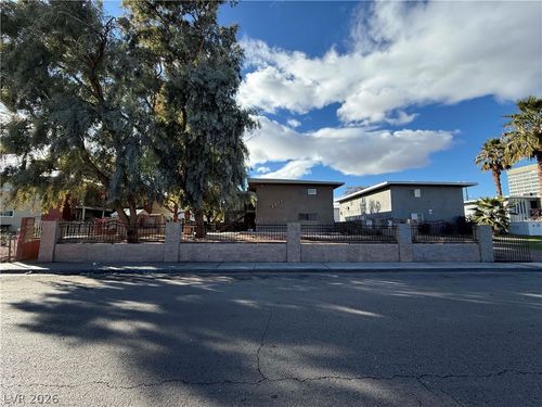 2-3371 Brussels St, Las Vegas, NV, 89169-2854 | Card Image