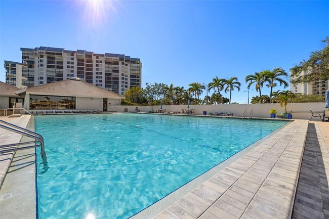 Heated pool | Image 30