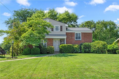 307 Mcwilliams Dr, Natrona Heights, PA, 15065-2320 | Card Image