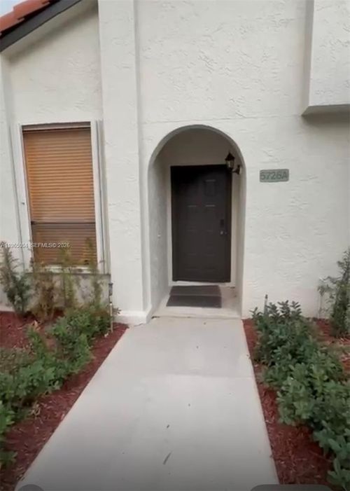a-5726 Fox Hollow Dr, Boca Raton, FL, 33486-8927 | Card Image