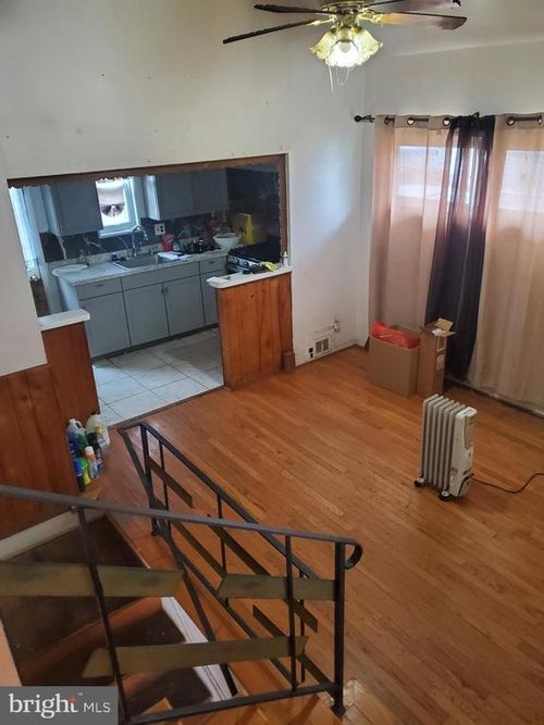 6233 Addison Rd, CAPITOL HEIGHTS, MD, 20743-2120 | Card Image