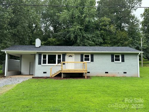 5545 W Pine Hills Ave, Morganton, NC, 28655-9111 | Card Image