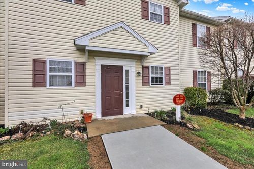 224 Christine Dr, READING, PA, 19606-3391 | Card Image