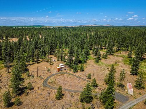 27816 W Drumheller Rd, Cheney, WA, 99004-7921 | Card Image