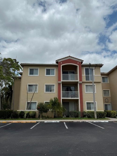 apt-209-7085 Nova Dr, DAVIE, FL, 33317-8107 | Card Image