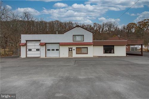 272 Riverview Dr, Walnutport, PA, 18088-9659 | Card Image