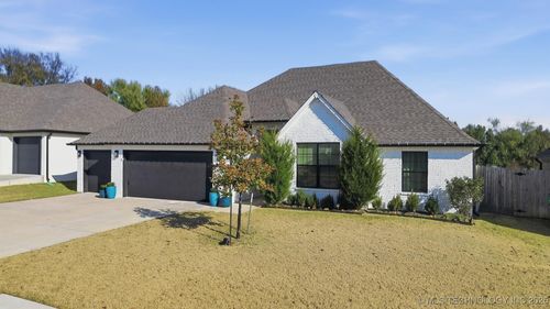 14145 S College Ave, Bixby, OK, 74008-5180 | Card Image