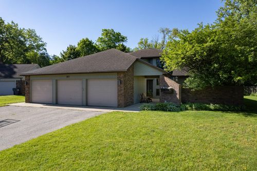 381 Timber Dr, Coloma, MI, 49038-9708 | Card Image