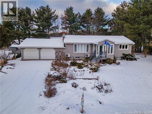 45 Tavener Rd, Picadilly, NB, E4E5K8 | Card Image