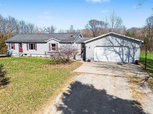 8501 S Raucholz Rd, Saint Charles, MI, 48655-9744 | Card Image