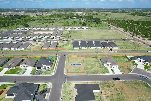 1406 S Waxahahie St, Alton, TX, 78573-3750 | Card Image