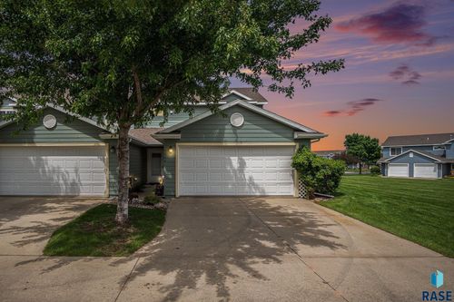 5300 W Sourwood Pl, Sioux Falls, SD, 57107-0300 | Card Image