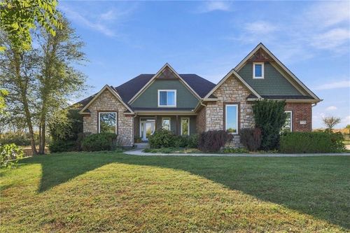 22205 143rd Pkwy, Basehor, KS, 66007-5280 | Card Image