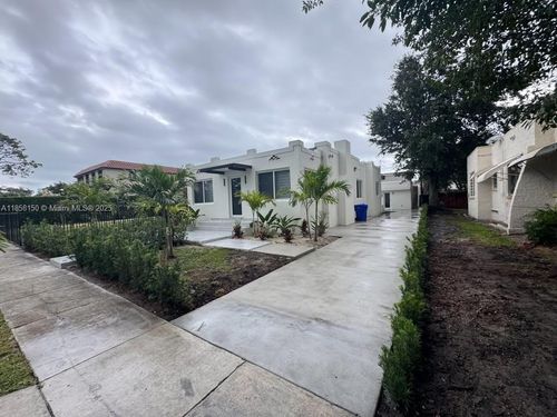 1670 Sw 11th Ter, MIAMI, FL, 33135 | Card Image