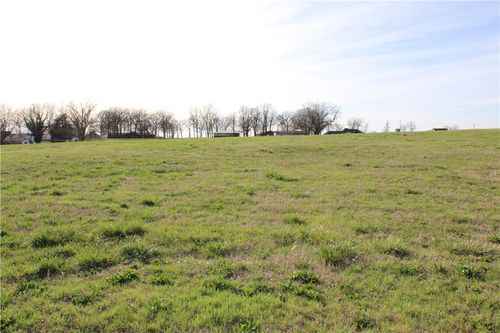 2147 Northern Trace Way, Tontitown, AR, 72762 | Card Image