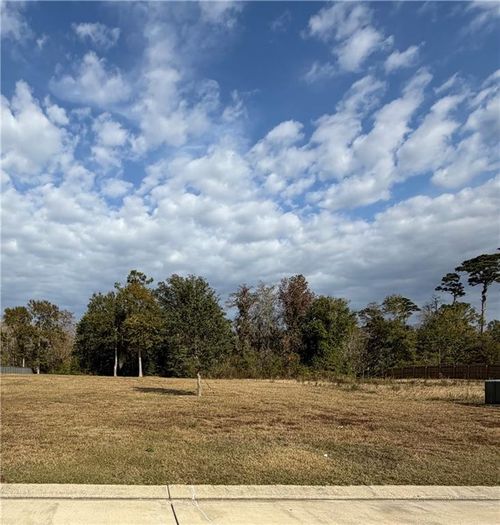 641 Dockside Dr, Slidell, LA, 70461-1688 | Card Image