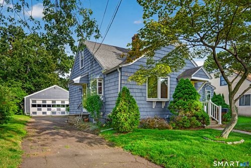 8 Sailors Ln, Milford, CT, 06460-4954 | Card Image