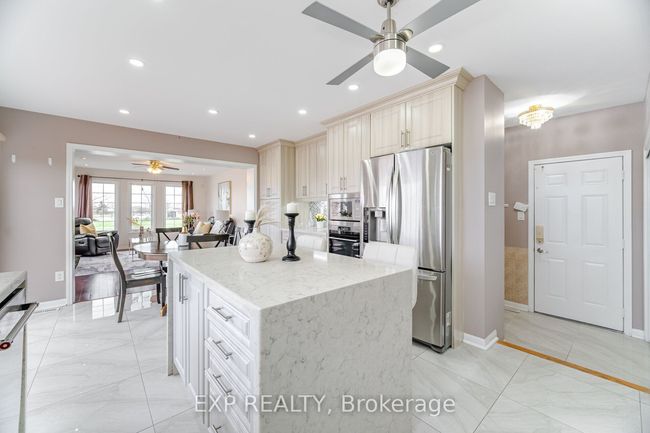 810 Cousens Terr, House other with 5 bedrooms, 3 bathrooms and 2 parking in Milton ON | Image 25