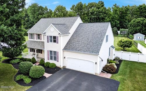 13 Devoe Dr, Halfmoon, NY, 12065-8637 | Card Image