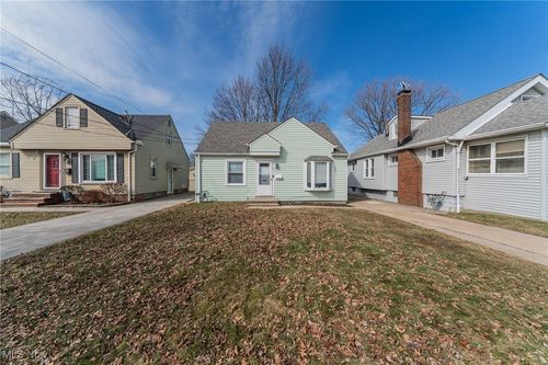 30127 Phillips Avenue, Wickliffe, OH, 44092 | Card Image