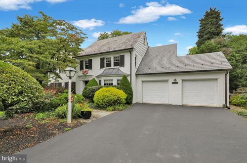 1323 Quarry Ln, LANCASTER, PA, 17603-2423 | Card Image