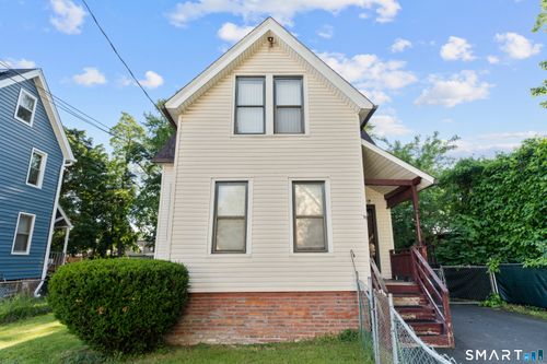 11 Elliott Pl, Hartford, CT, 06114-1329 | Card Image