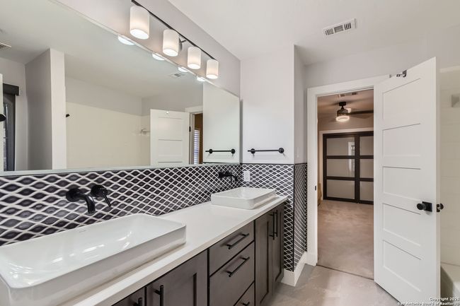 6110 Blanco River Pass, House other with 5 bedrooms, 4 bathrooms and null parking in Austin TX | Image 19