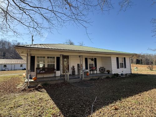 1560 Hurricane Creek Rd, Waynesboro, TN, 38485-4508 | Card Image