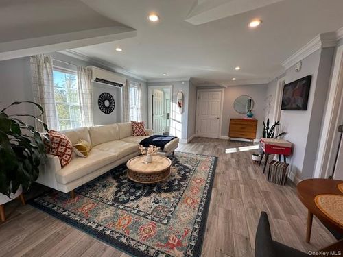 c-55 Green Street, Huntington, NY, 11743 | Card Image