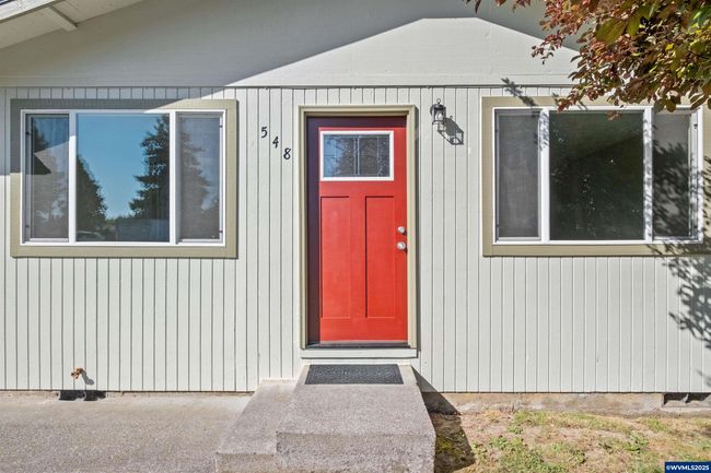 548 Erik Pl, House other with 3 bedrooms, 1 bathrooms and 1 parking in Jefferson OR | Image 5