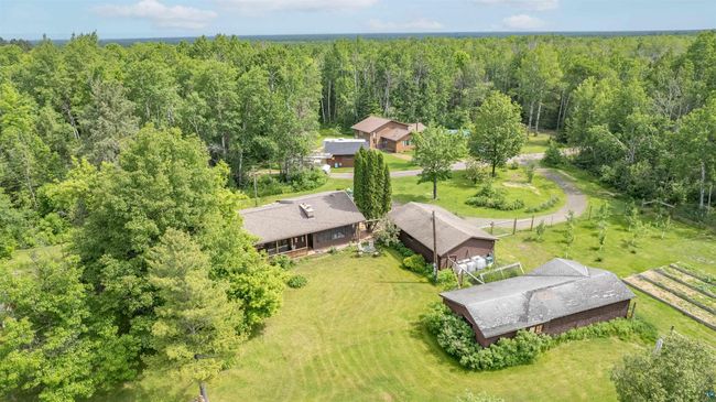 7972 E Kb Dr, House other with 4 bedrooms, 1 bathrooms and null parking in South Range WI | Image 31