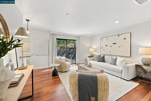 454 Holiday Hills Dr, Martinez, CA, 94553-4218 | Card Image