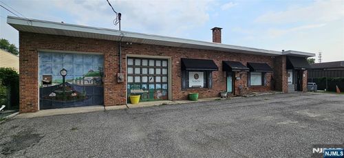 241 Herbert Ave, Closter, NJ, 07624-1340 | Card Image