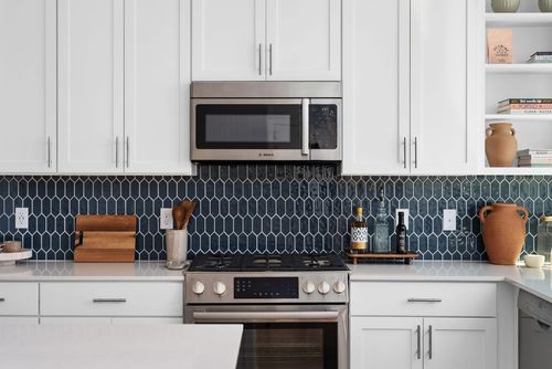 3702 Curious Path, Austin, TX, 78723-5874 | Card Image