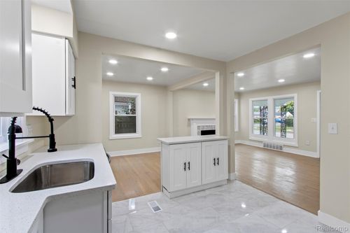 18614 Griggs St, Detroit, MI, 48221-1908 | Card Image