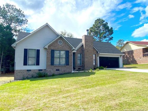 5715 Walkabout Rd, Hope Mills, NC, 28348-5211 | Card Image