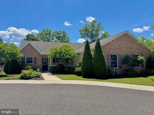 12 Ludwig Ln, Pottstown, PA, 19464-7224 | Card Image