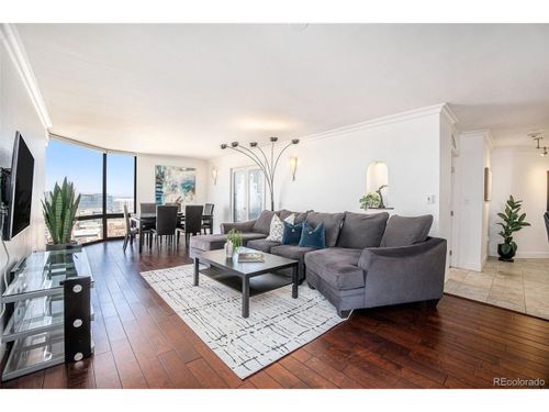 apt-2601-1625 Larimer St, Denver, CO, 80202-1537 | Card Image