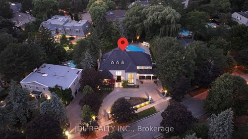 19 Fifeshire Rd, North York, ON, M2L2G4 | Card Image
