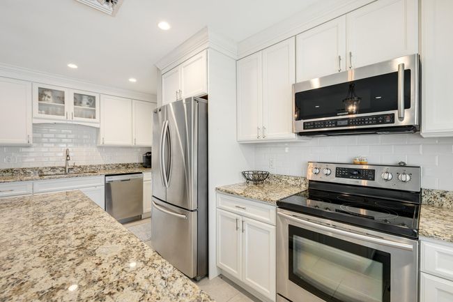 Kitchen | Image 13