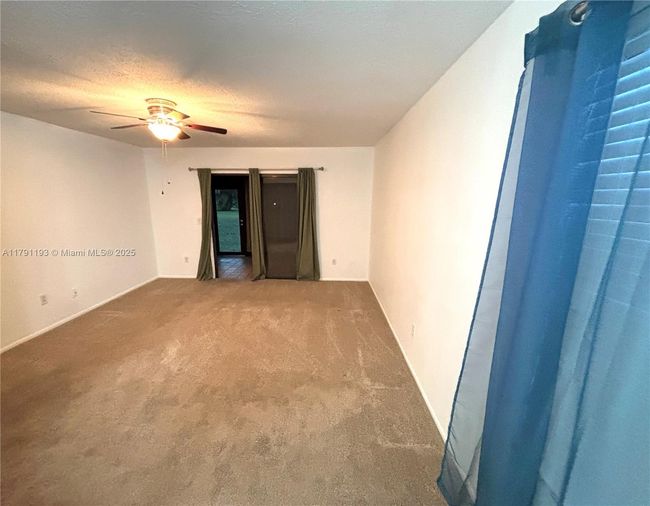 120 Roselle Ct, Home with 3 bedrooms, 2 bathrooms and null parking in Royal Palm Beach FL | Image 19