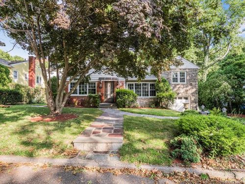 90 Patton Dr, Yonkers, NY, 10710-1313 | Card Image