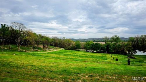 3077 S Highway 94, Defiance, MO, 63341 | Card Image
