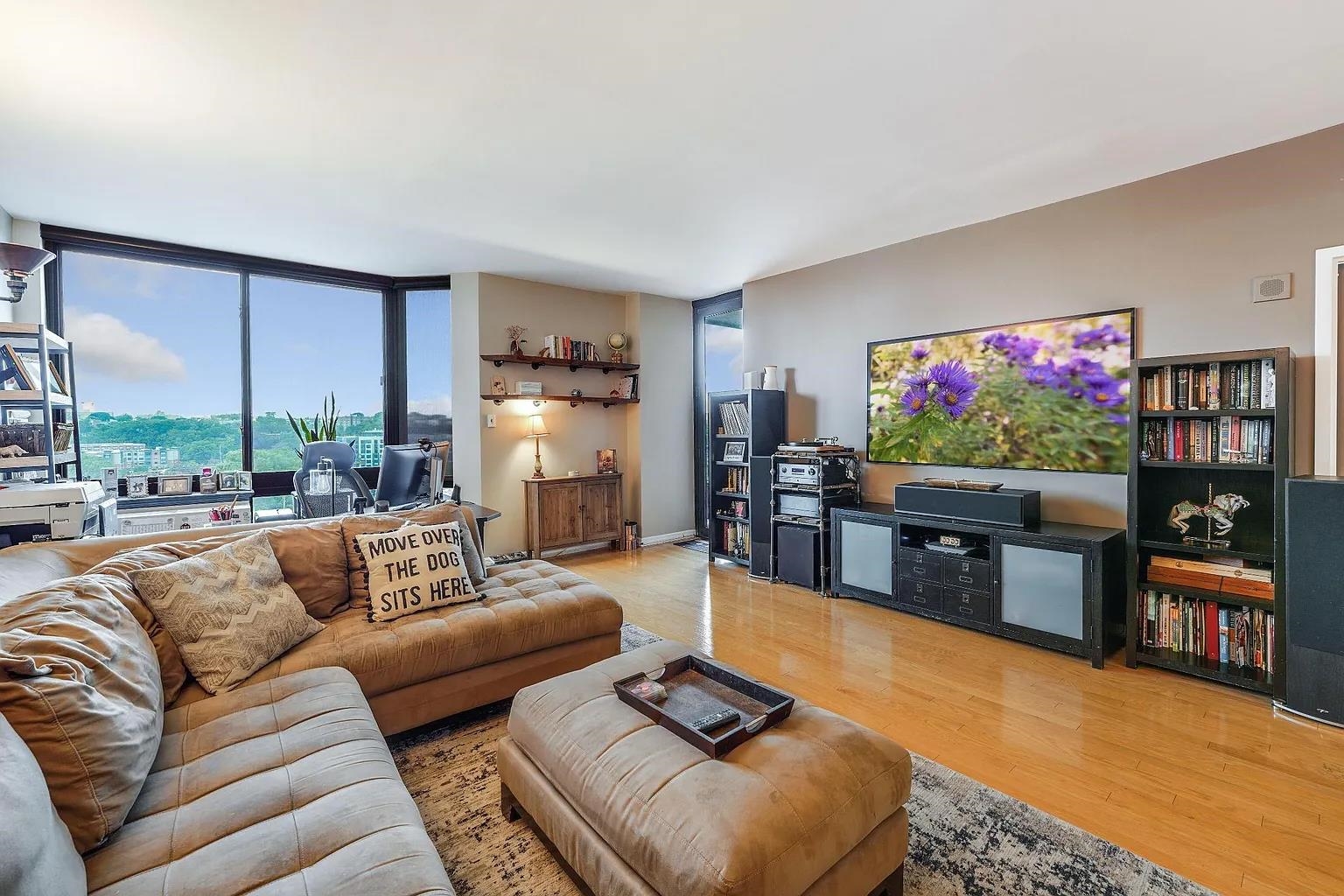 Residential in JC, Downtown 3