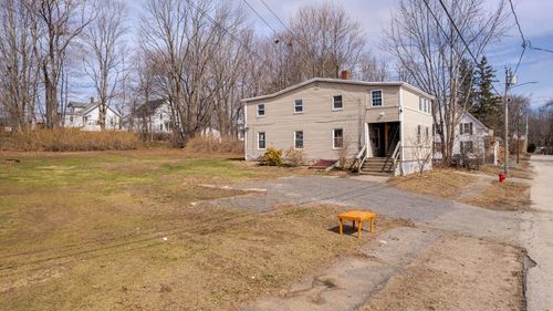 21 Hanson St, Somersworth, NH, 03878-2217 | Card Image