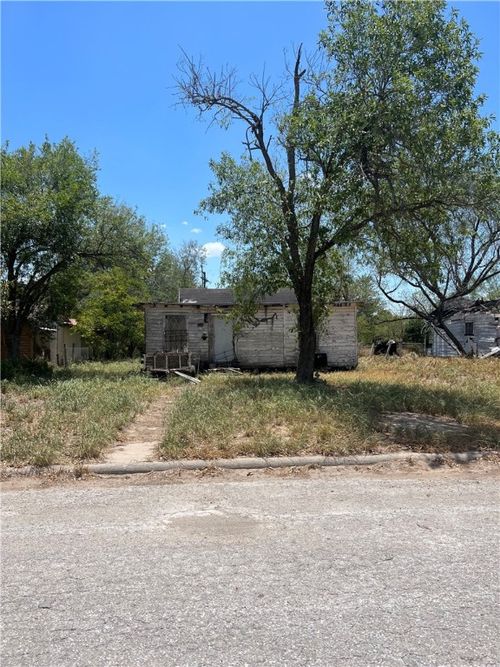 231 Sw 8th St, Premont, TX, 78375-1329 | Card Image