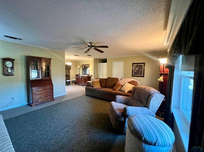 1400 Shreveport St, House other with 3 bedrooms, 2 bathrooms and null parking in Elysian Fields TX | Image 17