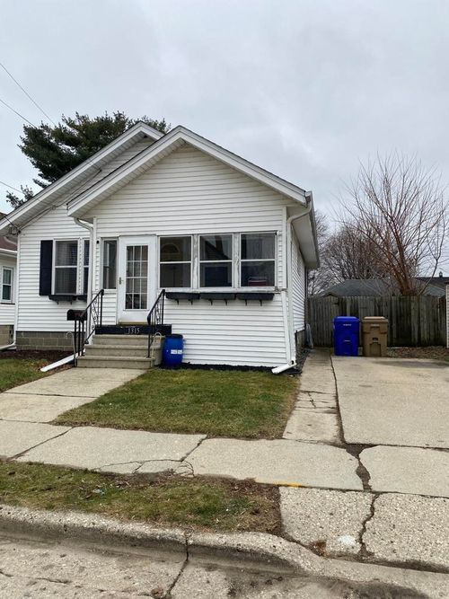 1315 74th St, Kenosha, WI, 53143-5460 | Card Image