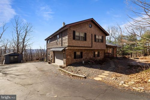 56 Bentwood Rd, DRUMS, PA, 18222-1514 | Card Image